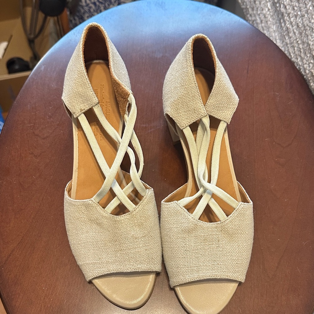 Anthropologie Naguisa Yerma Linen Peep Toe